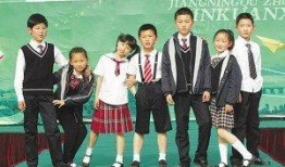 东莞校服爆料最新消息新闻,款式升级引热议，家长学生反响强烈