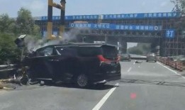 郑州爆料车祸最新消息新闻,多车相撞事故引发关注