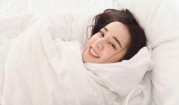 娱乐圈爆料肖战迪丽热巴,娱乐圈的甜蜜邂逅