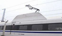 广西高铁雷击爆料视频,视频揭秘雷击高铁现场实况